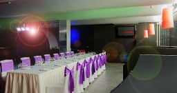 зал клуба Дом