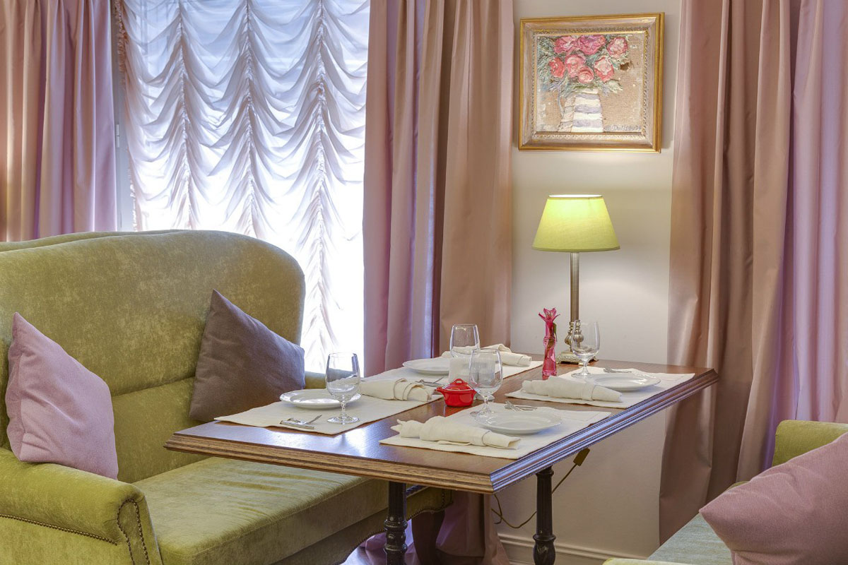 Зал на 52 человек — Крюшон