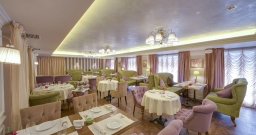 Зал на 52 человек — интерьер зала