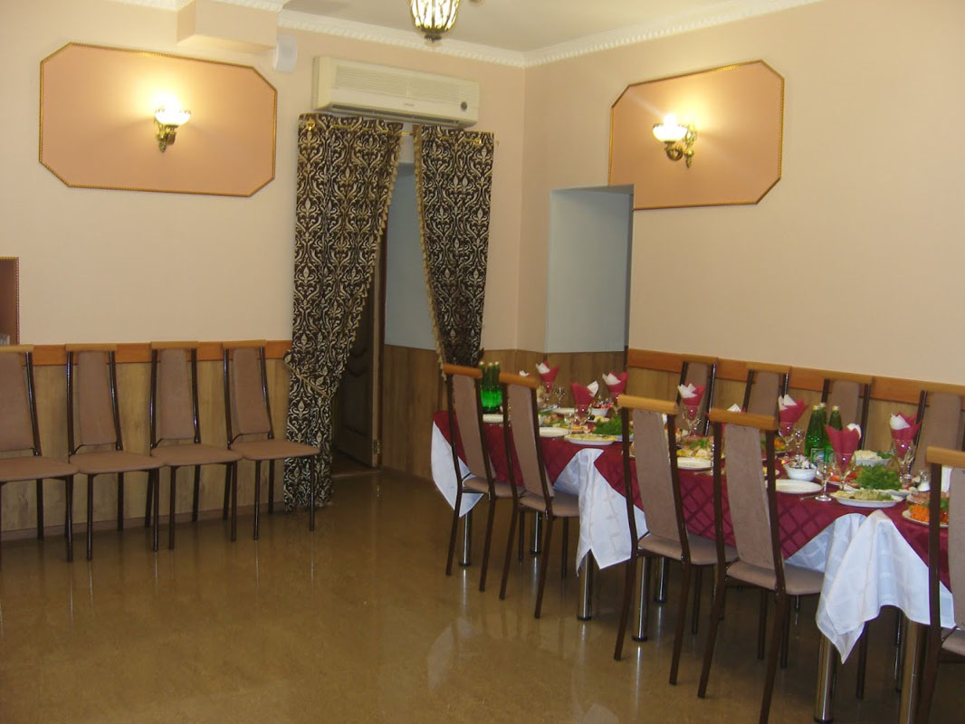 Зал на 30 человек — Кафе Витязь