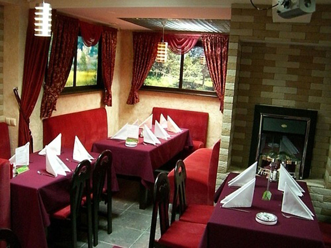 Основной зал