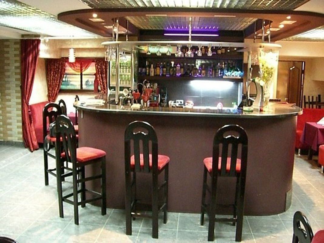 Основной зал — Kollbasoff