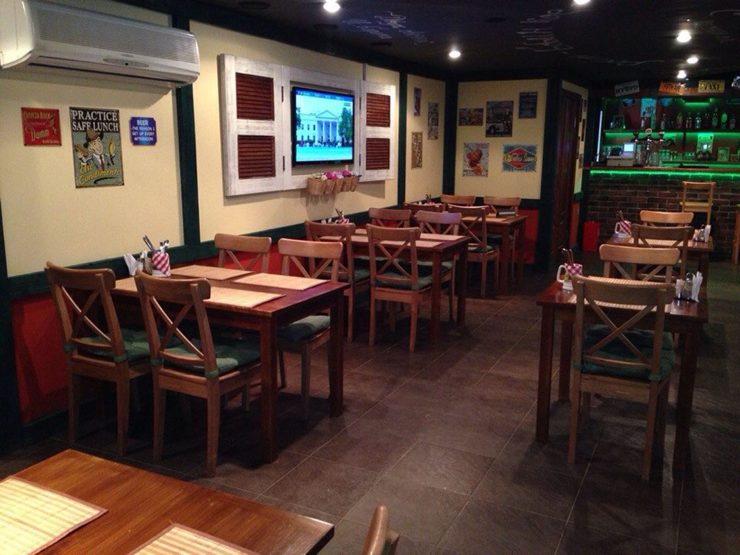 Основной зал