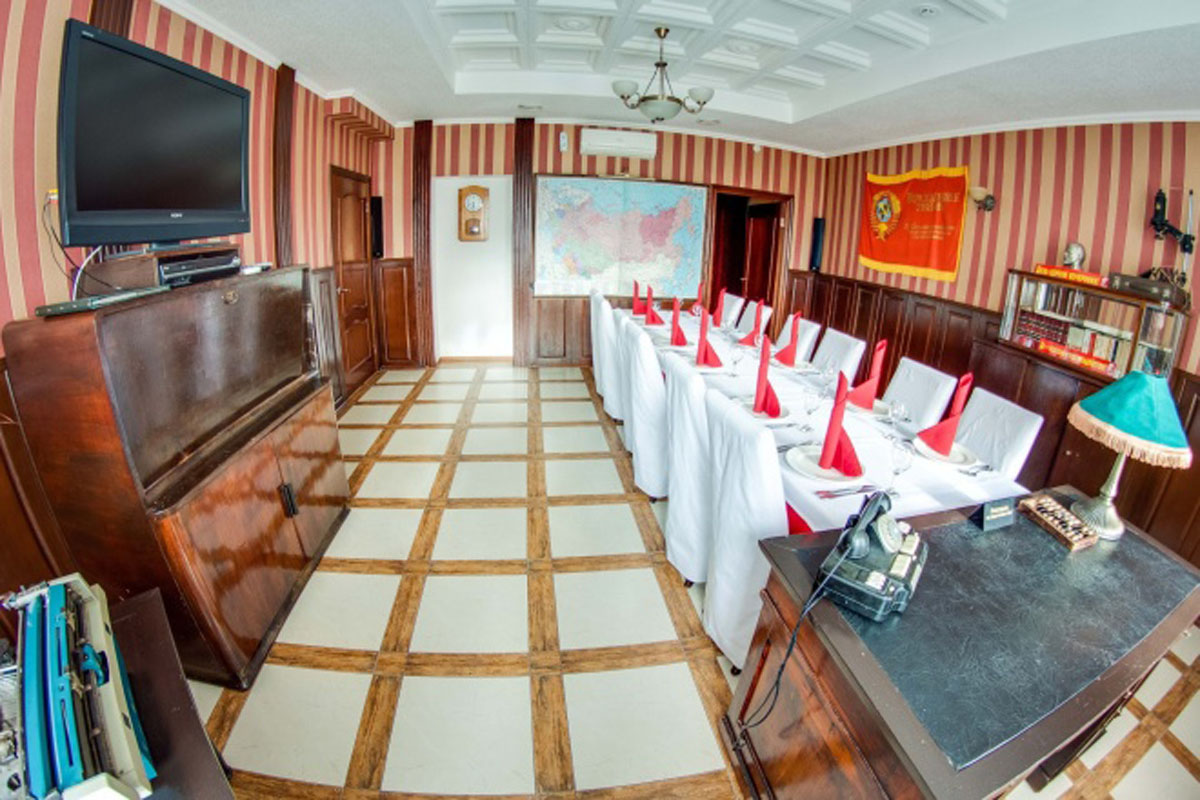 Зал «Кабинет партработника» — Навек родня