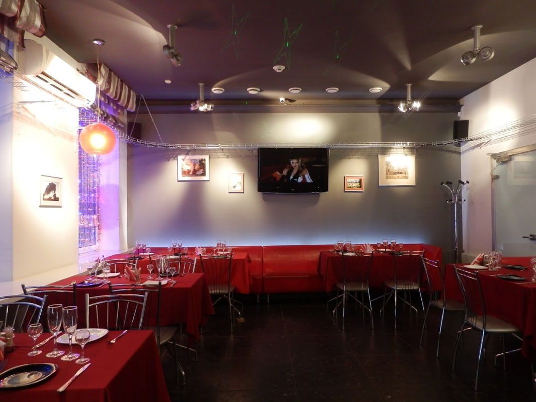 Основной зал — Кафе Паровоз