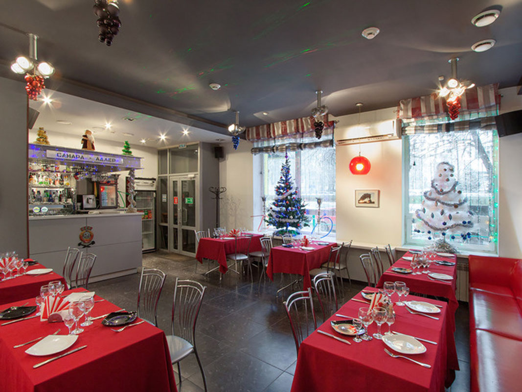 Основной зал — Кафе Паровоз