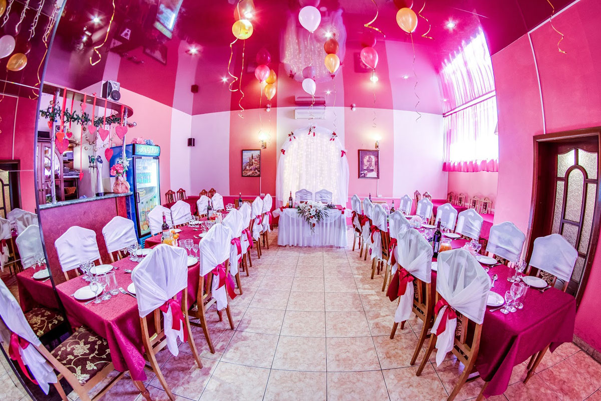 Основной зал — Кафе Старый дворик