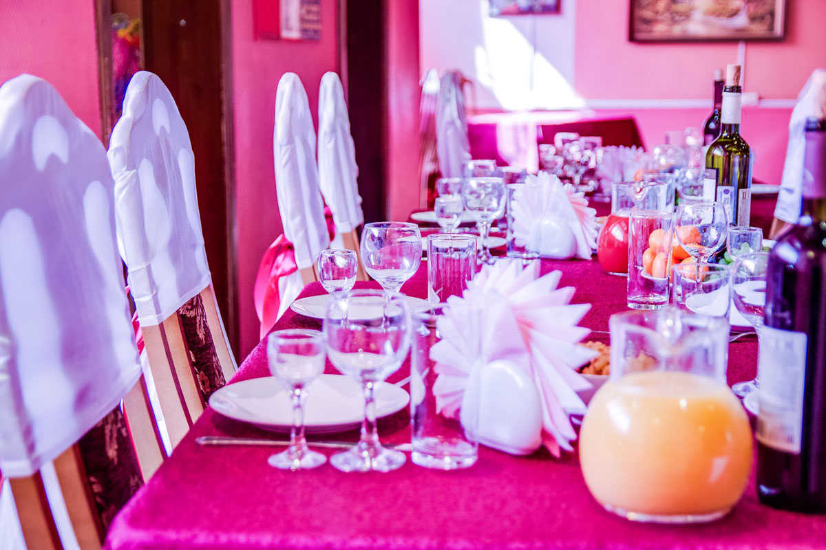 Основной зал — Кафе Старый дворик