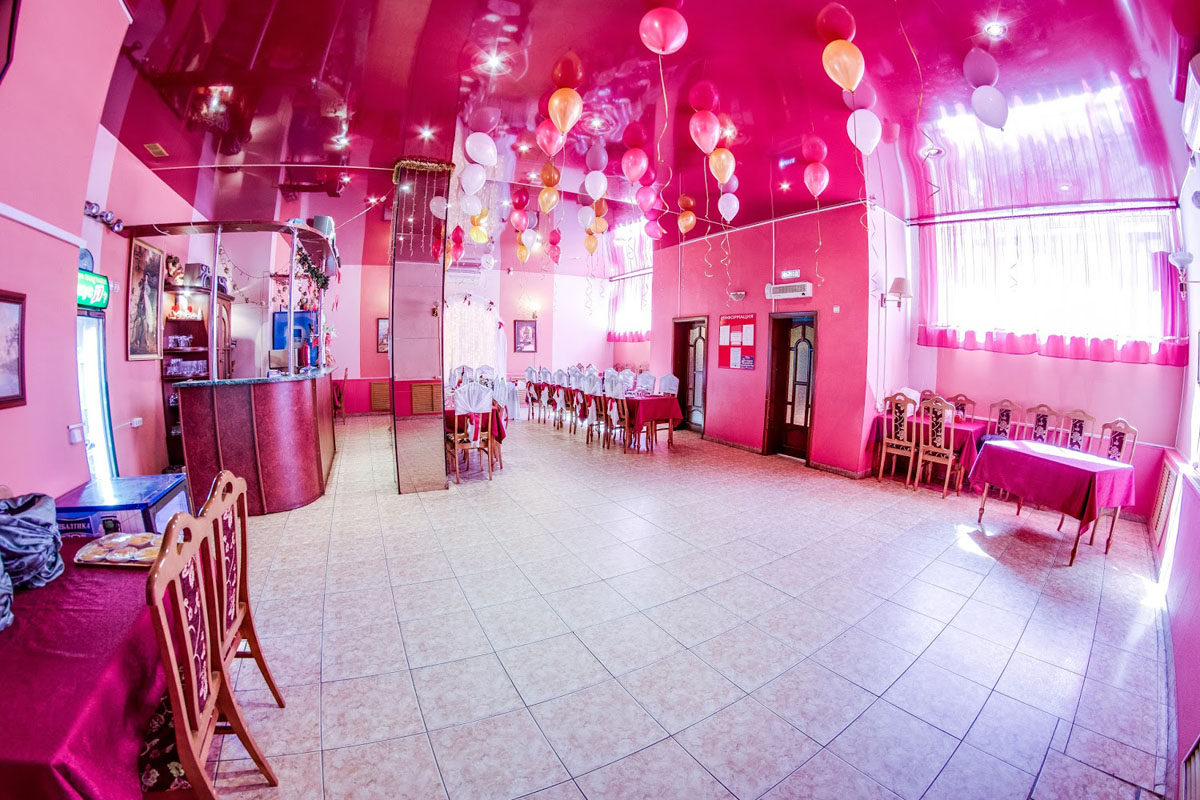 Основной зал — Кафе Старый дворик