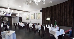 Основной зал