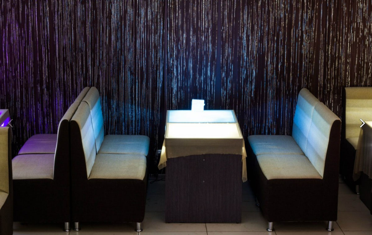 Арт-кафе Песочный Замок — Основной зал, фото банкетного зала