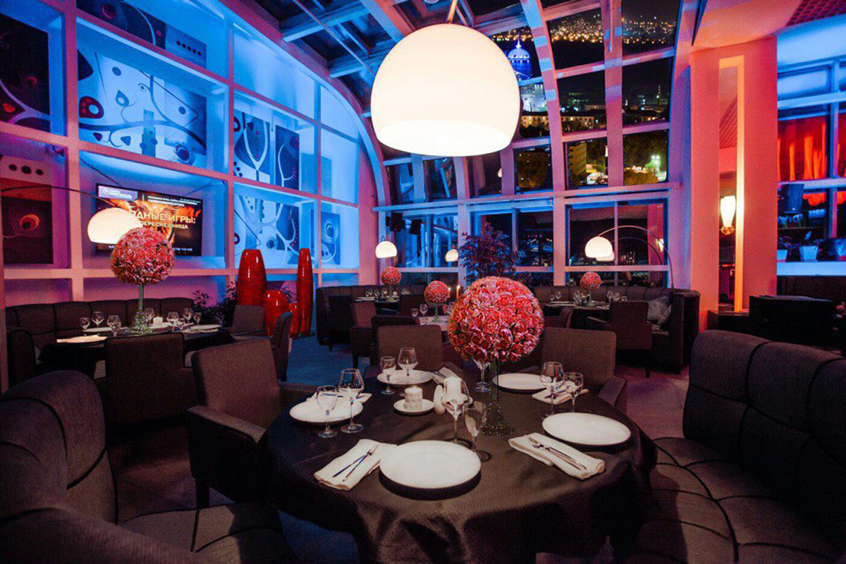 Основной зал