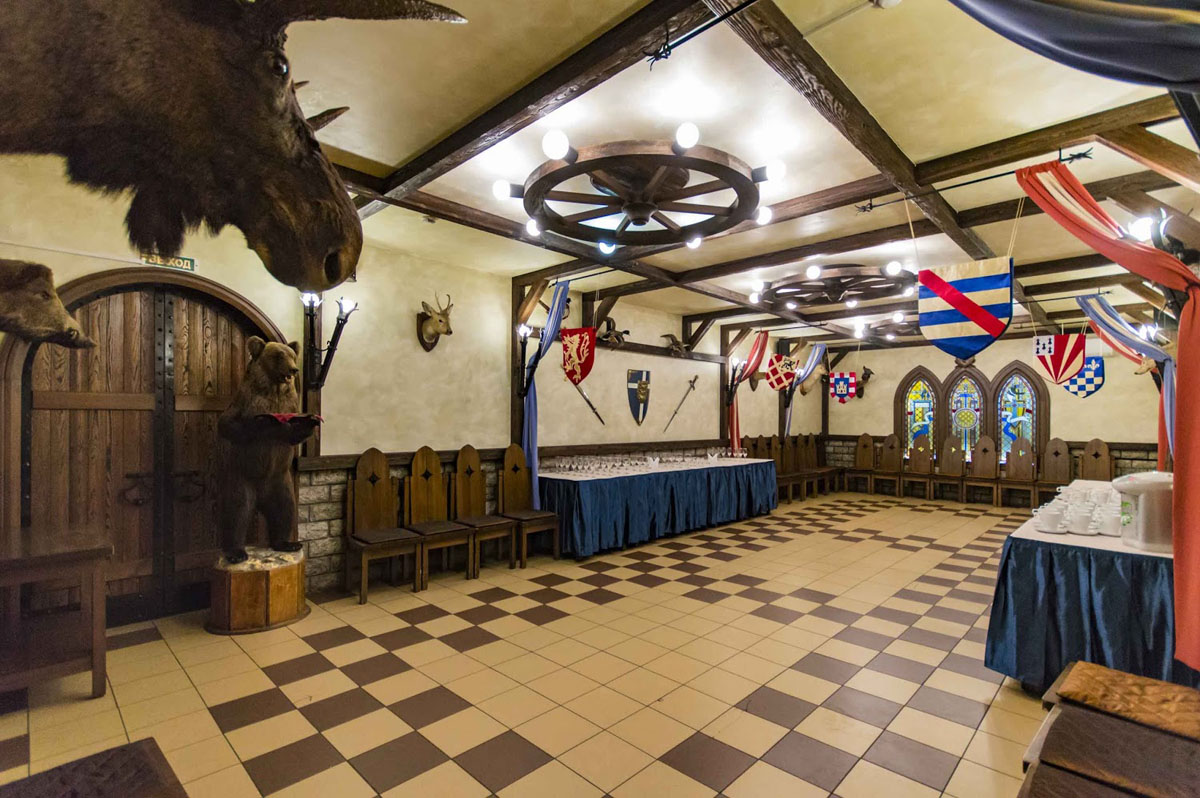 Рыцарский зал