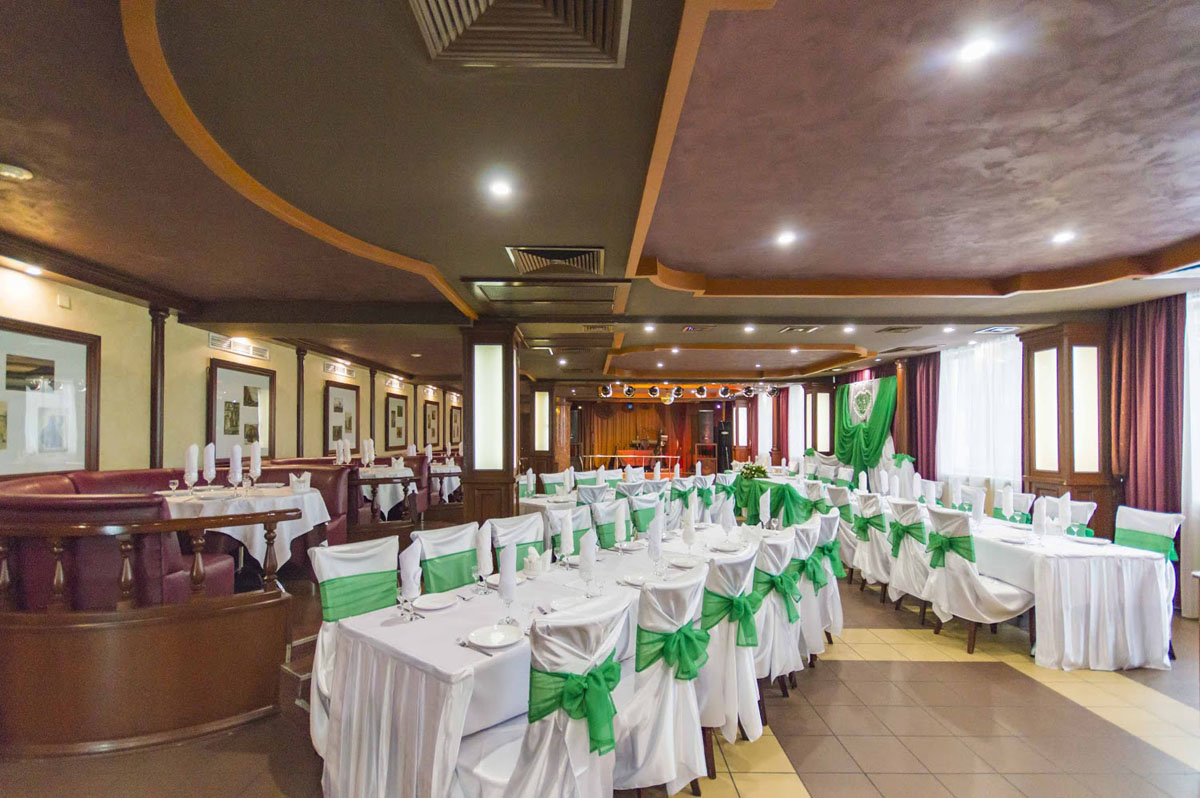 Основной зал