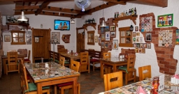 Основной зал