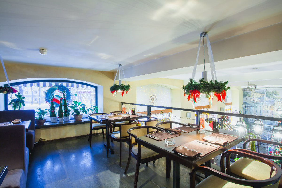 Зал на 2 этаже