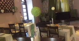 Основной зал — интерьер зала