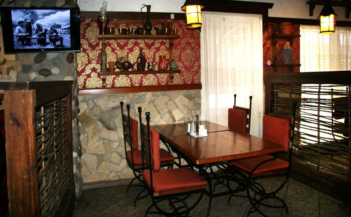 Основной зал — Генацвале