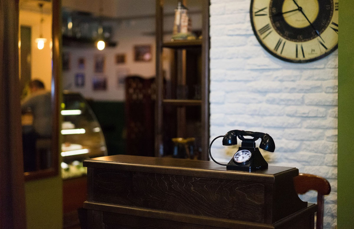 Основной зал — Абажур