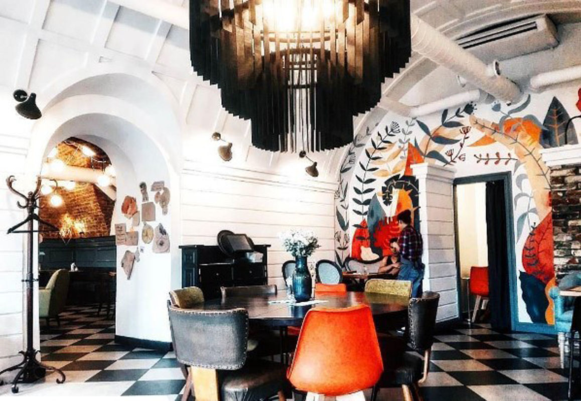 Основной зал