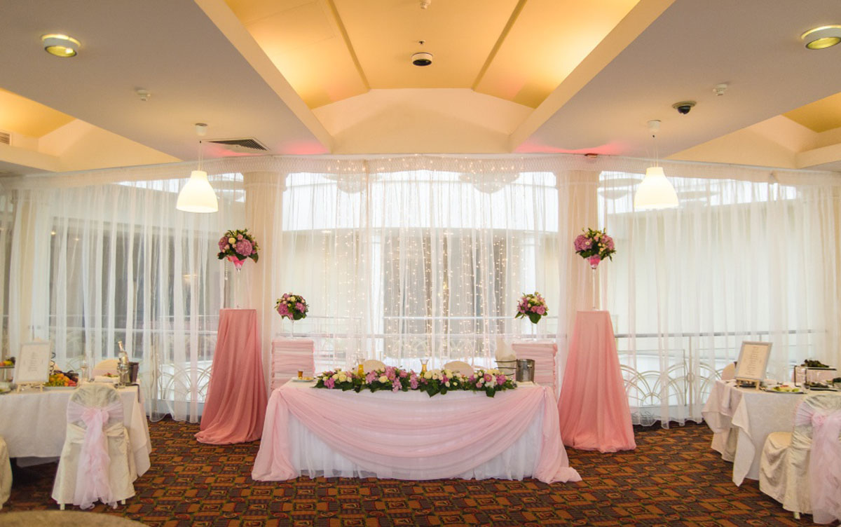 Ресторан «Санлайт» — Ренессанс Самара