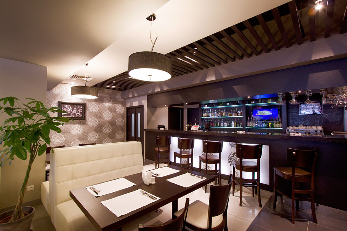 Основной зал — New Garden