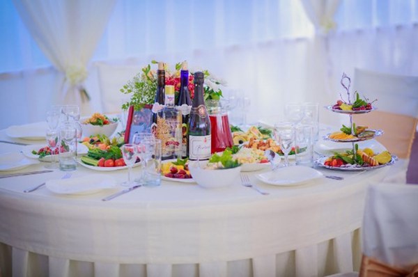 Малый шатер — интерьер зала