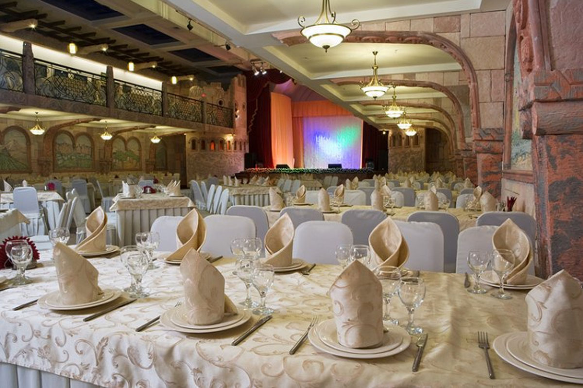 Зал Звартноц — фото 9