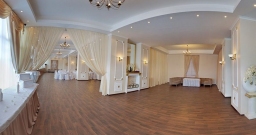 Основной зал