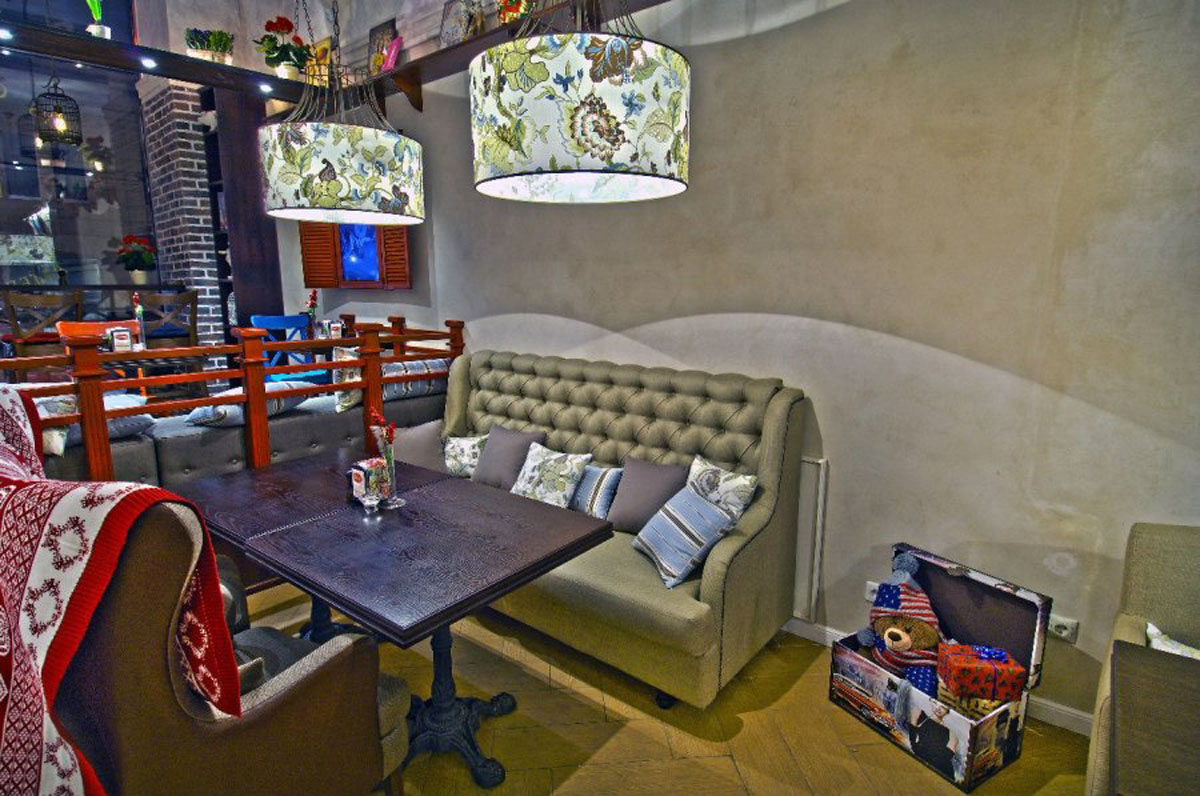 Основной зал — Уютное кафе Бенджамин