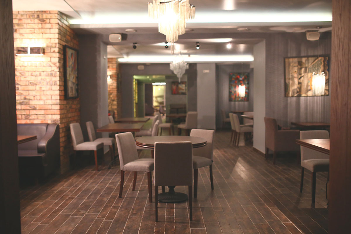 Основной зал — Дом 68