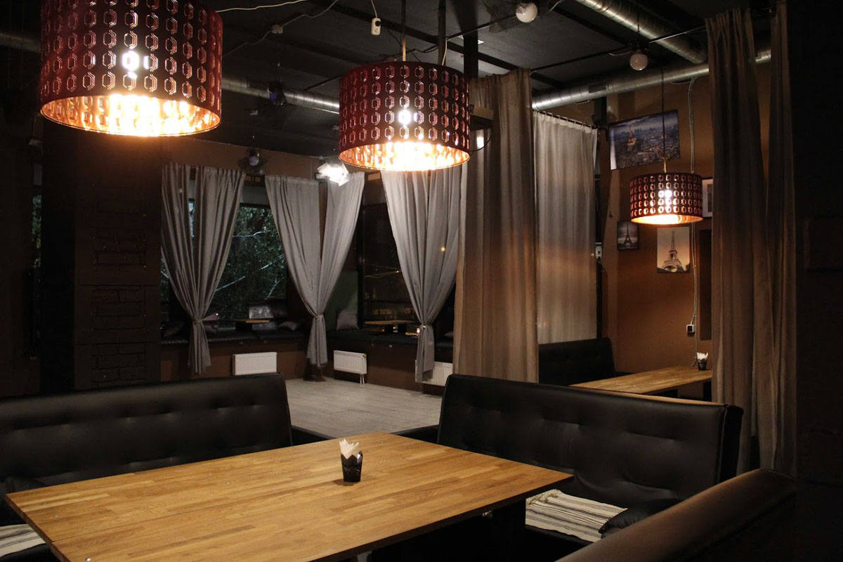 Зал на 2 этаже — Art bar Ы