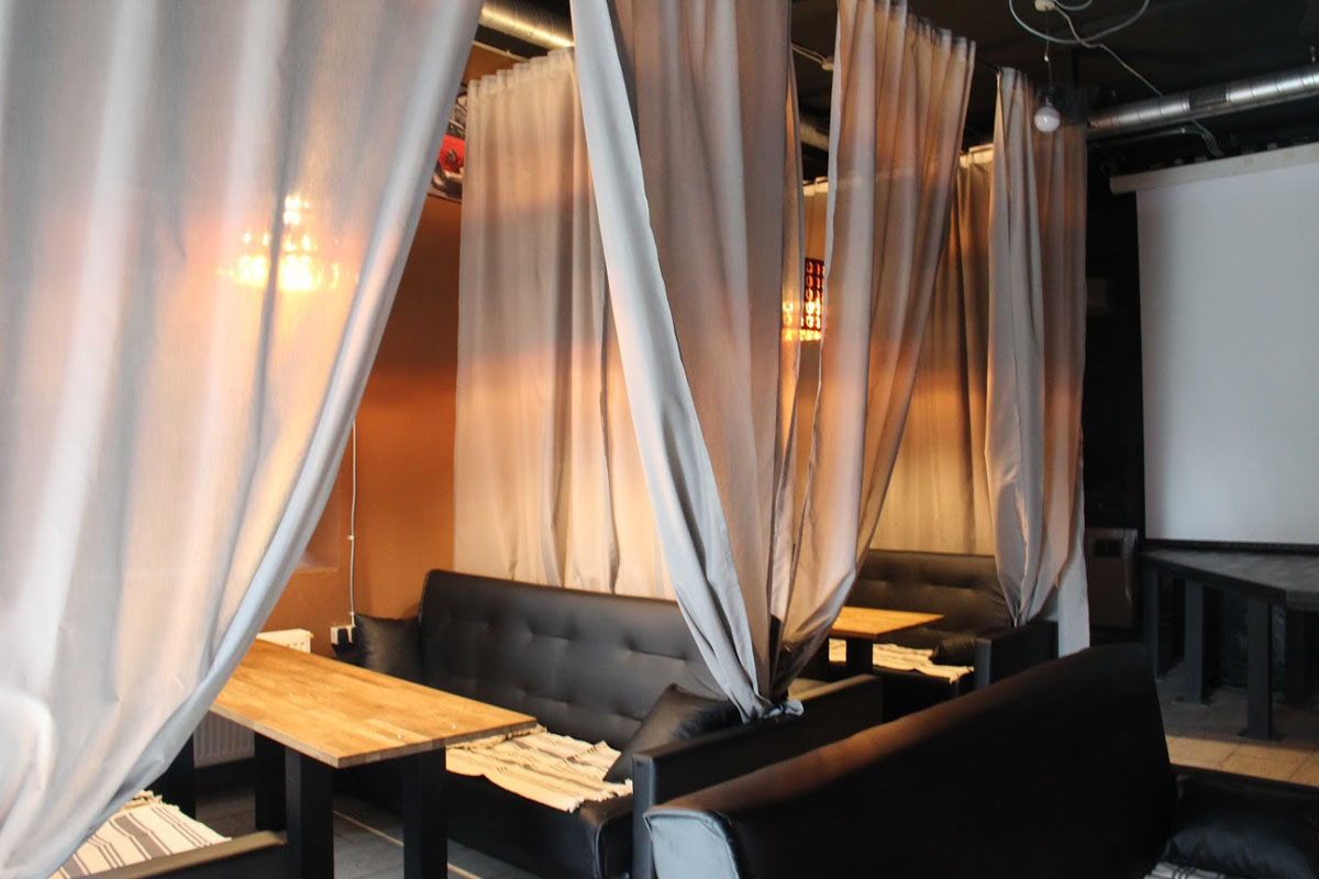 Зал на 2 этаже — Art bar Ы