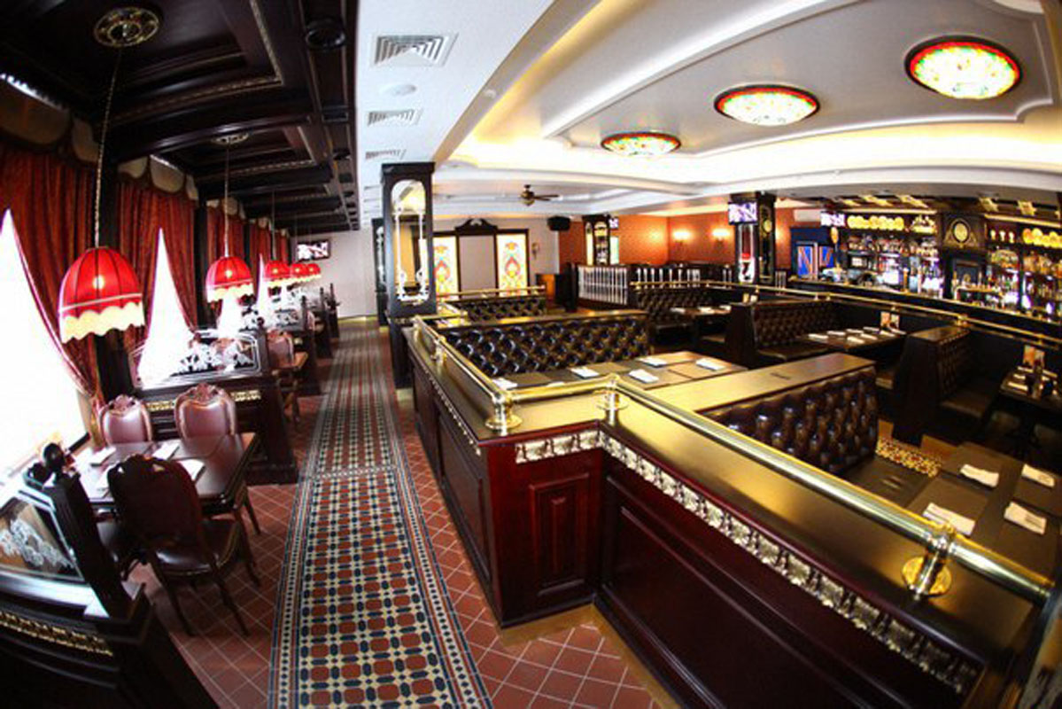 Основной зал — Английский ресторан и бар Черчилль