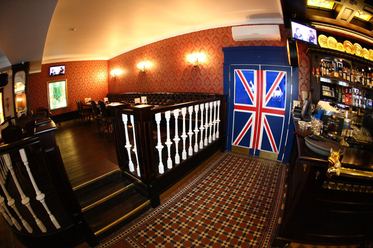 Основной зал — Английский ресторан и бар Черчилль