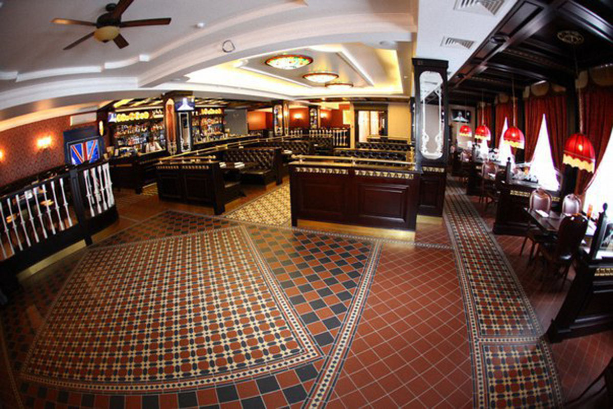 Основной зал — Английский ресторан и бар Черчилль