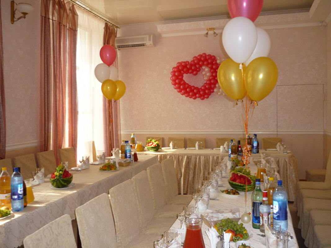 Малый зал — Триумф