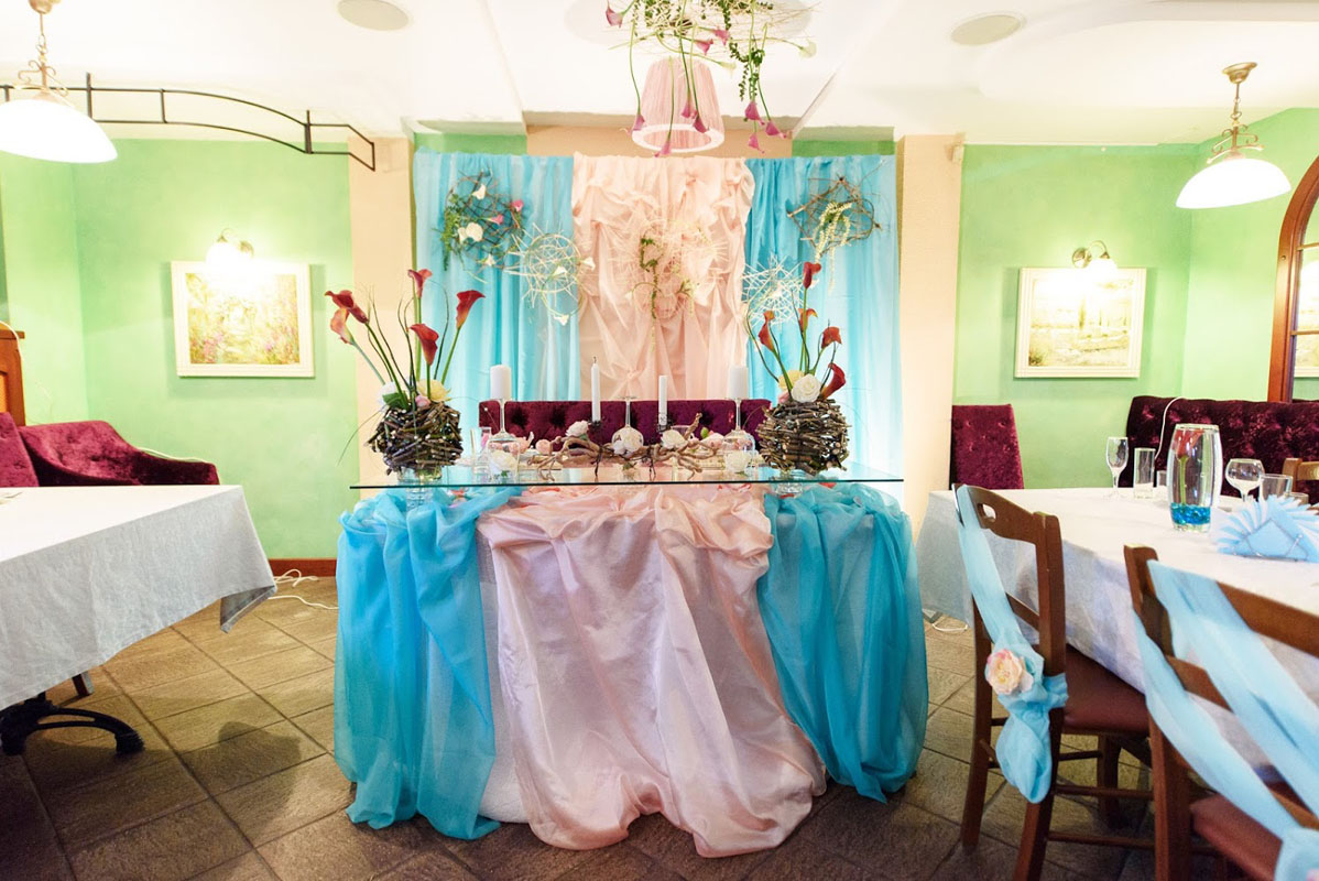 Основной зал — Таверная Фигаро