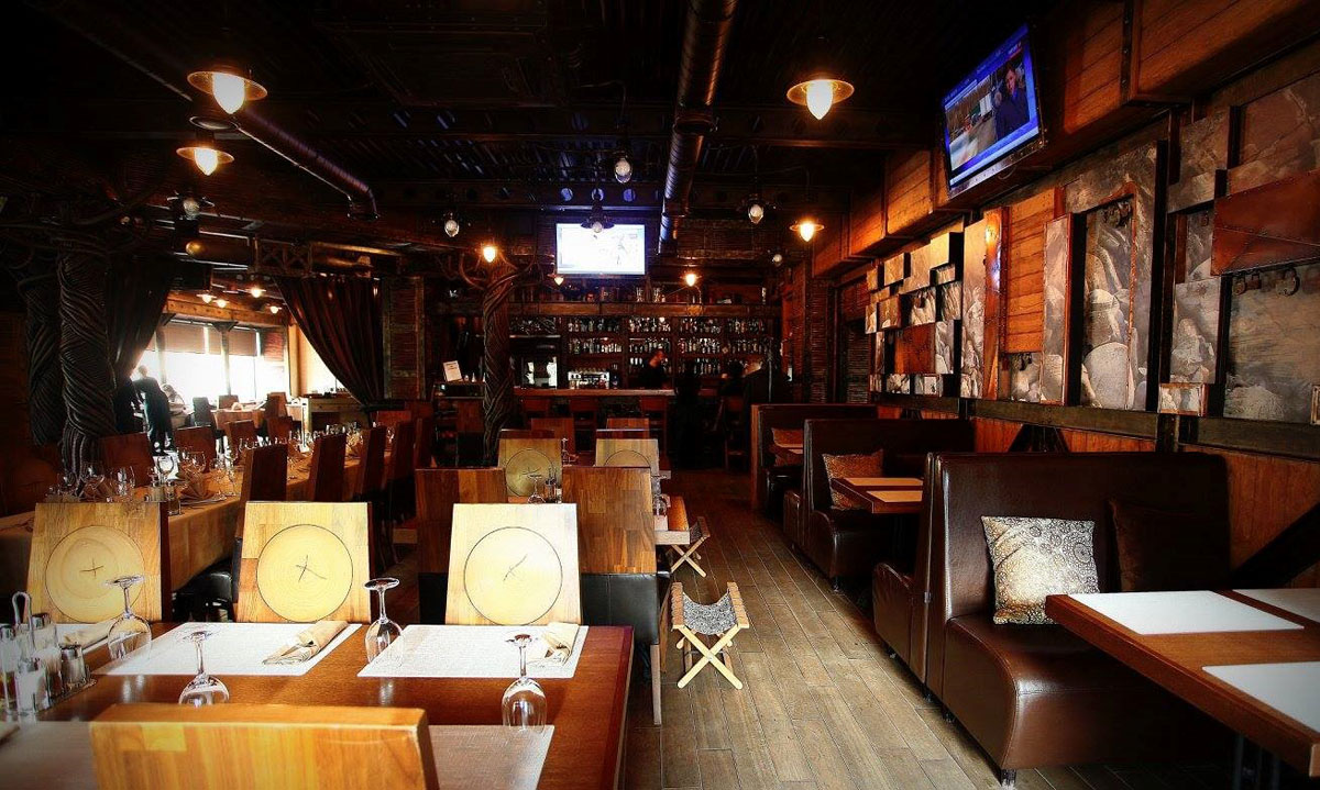 Зал на 100 человек — Конек