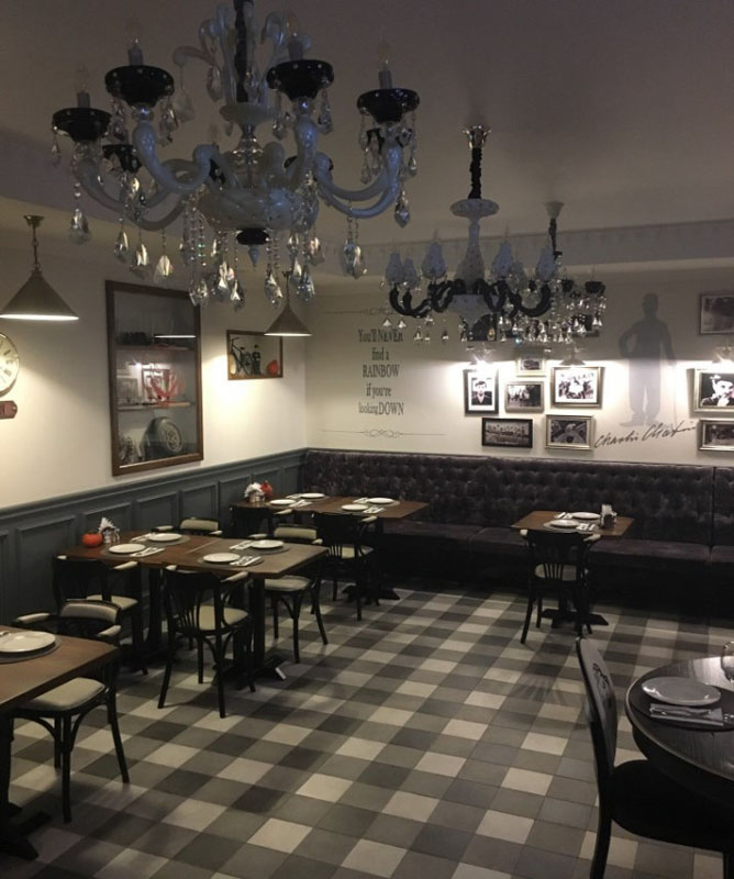 Основной зал — Chaplin's