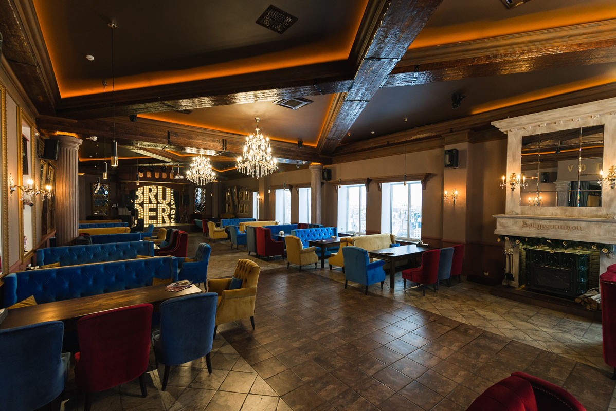 Основной зал — Bruder