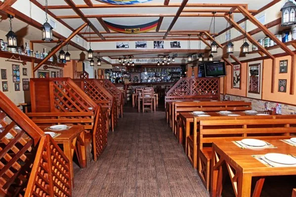 Основной зал