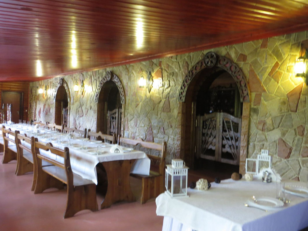 Зал на 70 человек — Старый Замок