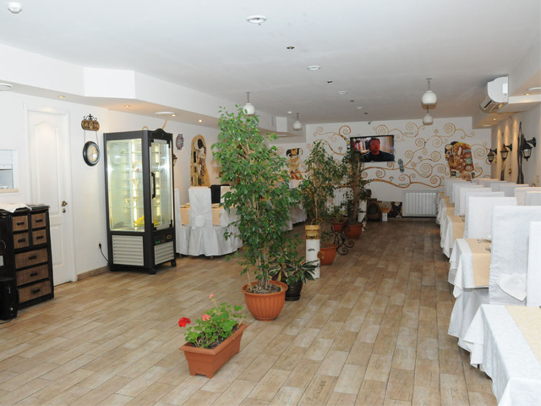 Основной зал — Laska