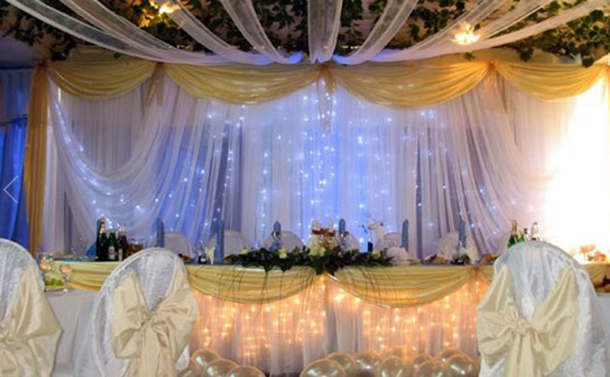 Основной зал — У Водопада