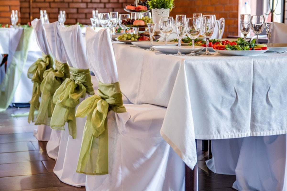 Основной зал — Brown