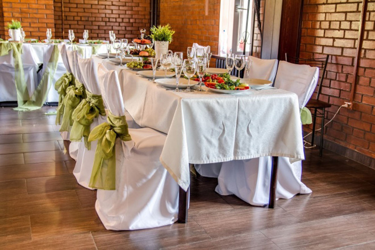 Основной зал — Brown