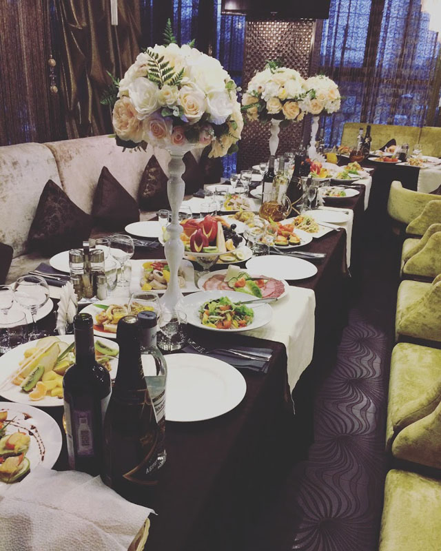 Основной зал — X&O