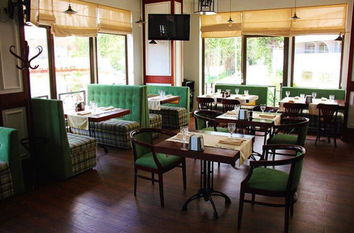 Основной зал — Klever Kafe