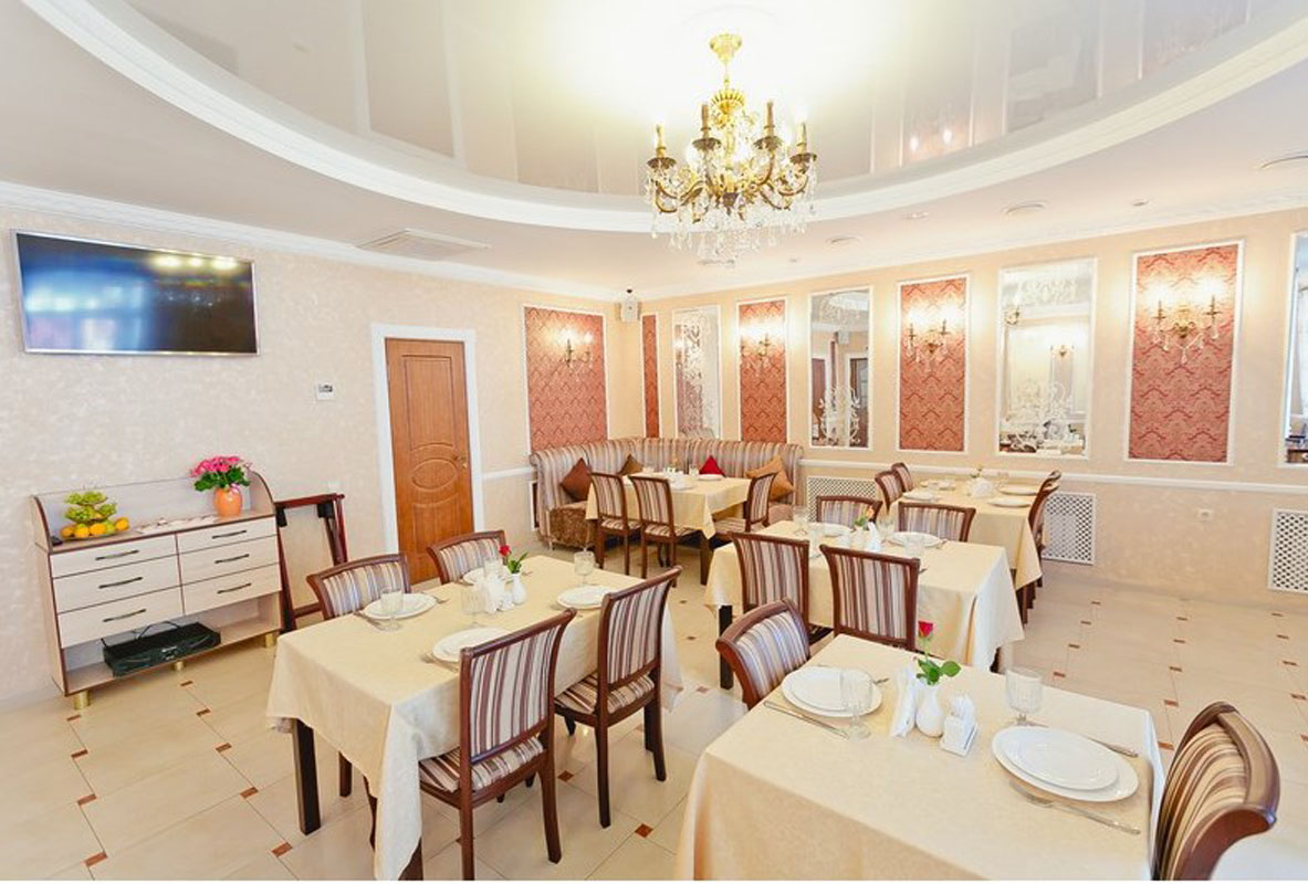 Зал на 30 человек — Онегин